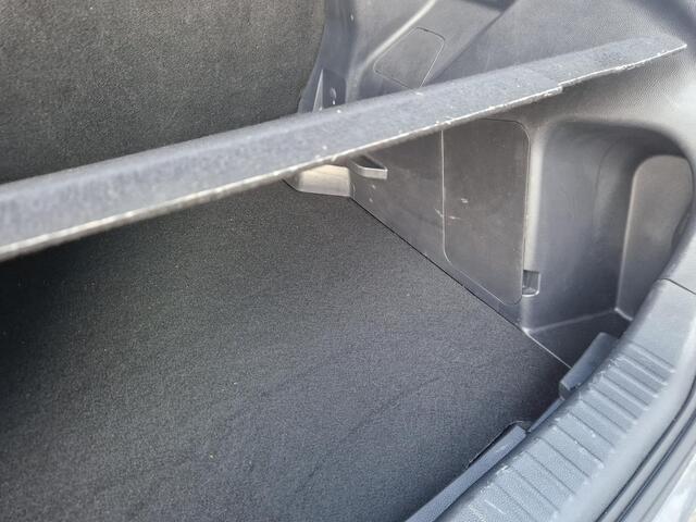 Toyota YARIS Cross 1.5 Hybrid 115 Dynamic met stoel stuurverwarming