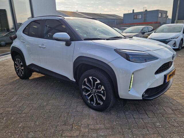 Toyota YARIS Cross 1.5 Hybrid 115 Business Plus