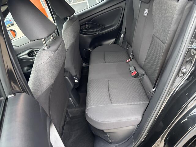 Toyota YARIS Cross 1.5 Hybrid 115 Dynamic / Android Auto/Applecarplay / Stuur,Voorruit & Stoelverwarming / Camera /