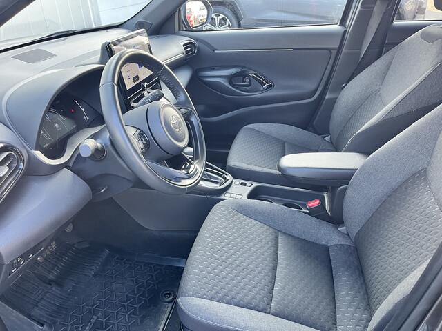 Toyota YARIS Cross 1.5 Hybrid 115 Dynamic Limited Parkeersensoren Stoel Stuur Verwarming PDC