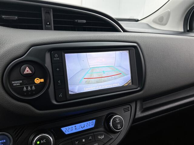 Toyota YARIS 1.5 Hybrid Dynamic | 1e Eigenaar | NIEUW GELEVERD & ONDERHOUDEN | Parelmoer | Privacy Glass |