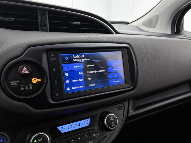 Toyota YARIS 1.5 Hybrid Dynamic | 1e Eigenaar | NIEUW GELEVERD & ONDERHOUDEN | Parelmoer | Privacy Glass |