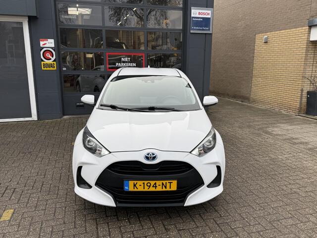 Toyota YARIS 1.5 Hybrid Active / Airco clima/ Apple carplay/ Camera/ Cruise/