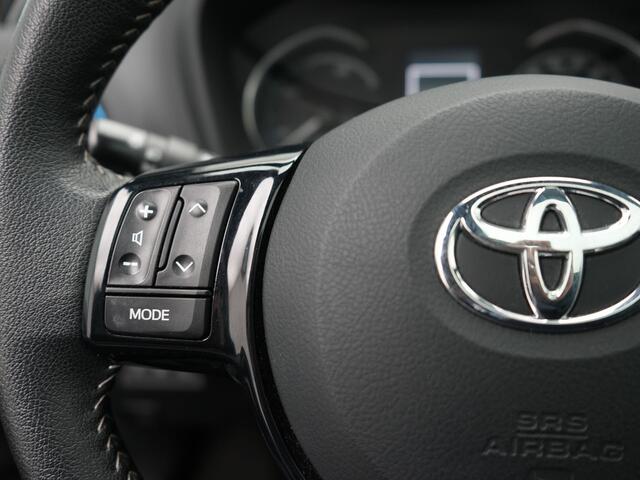 Toyota YARIS 1.5 Hybrid SkyBlue