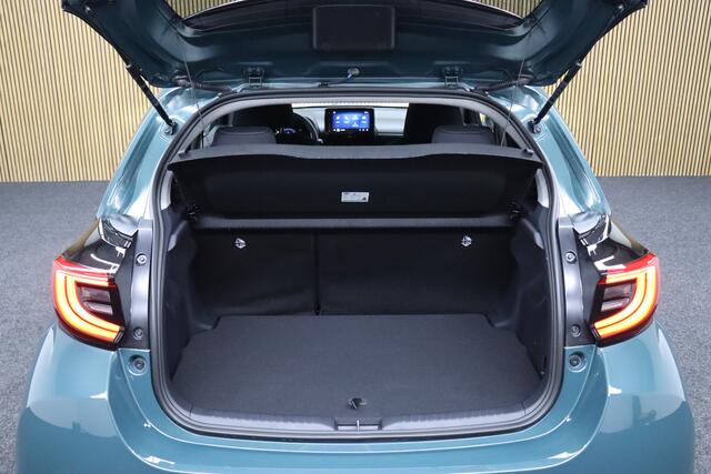 Toyota YARIS 1.5 Hybrid 115 Dynamic + Comfort Pack | Adaptive-cruise | Apple Carplay & Android Auto | Parkeerhulp | Camera | Clima | Maps Navigatie | Keyless | Stoel & Stuurverwarming