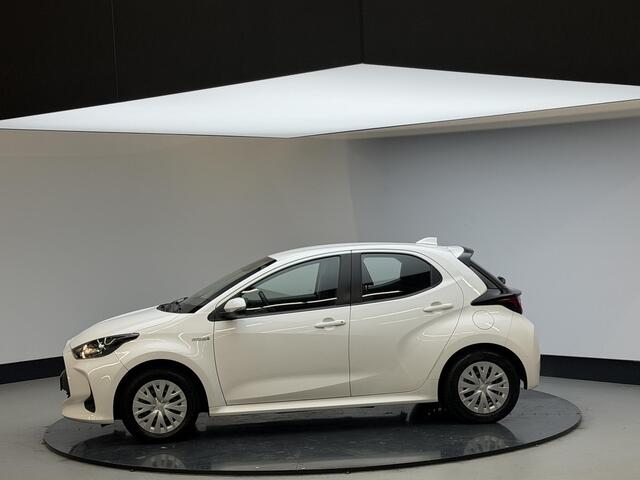 Toyota YARIS 1.5 Hybrid Active | All weatherbanden | Cam achter | 1e eigenaar | NL auto