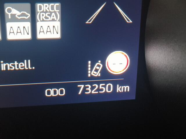 Toyota YARIS 1.5 Hybrid 115 Business Rijklaar + 12 maanden Bovag-garantie Henk Jongen Auto's in Helmond, al 50 jaar service zoals 't hoort!