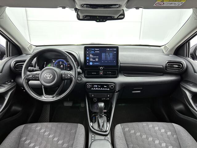 Toyota YARIS 1.5 Hybrid Dynamic | BTW Voertuig | Stoelverwarming |