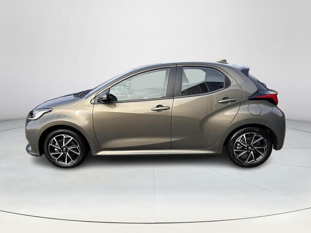 Toyota YARIS 1.5 Hybrid Dynamic **NAVIGATIE/ KEYLESS/ ADAPTIEF CRUISE CONTROL/ 36 MAANDEN GARANTIE**