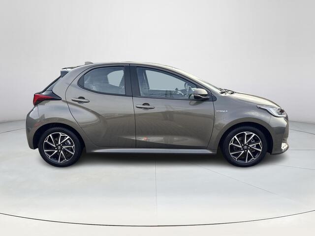 Toyota YARIS 1.5 Hybrid Dynamic **NAVIGATIE/ KEYLESS/ ADAPTIEF CRUISE CONTROL/ 36 MAANDEN GARANTIE**