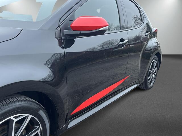 Toyota YARIS 1.5 Hybrid Executive | Red Pack | Panoramadak |