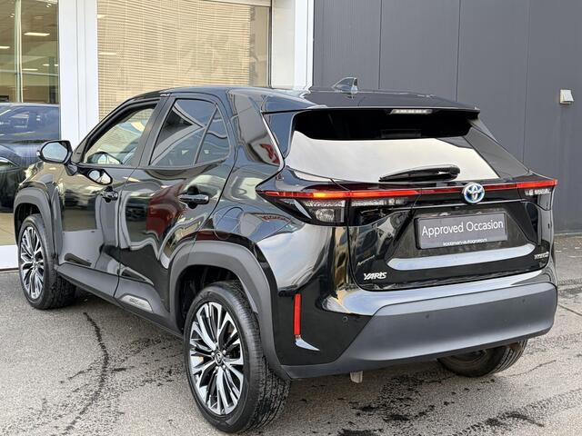 Toyota YARIS Cross 1.5 Hybrid Executive 18 inch | Panoramadak | Half leder | Parkeersensoren rondom