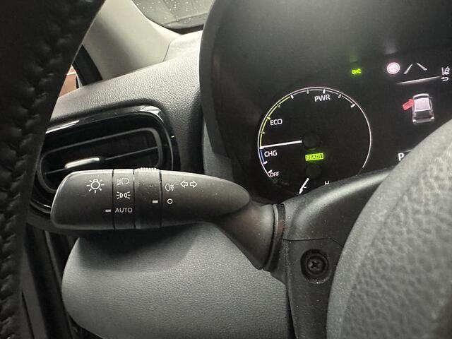 Toyota YARIS 1.5 Hybrid Active Toyota Toyota yaris