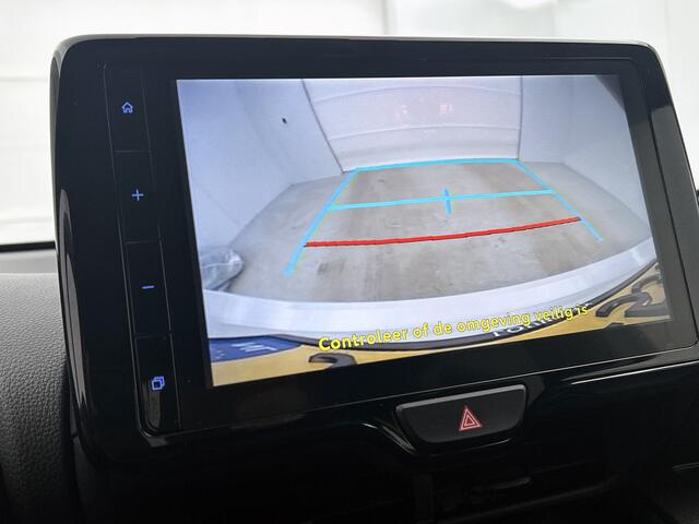 Toyota YARIS 1.5 Hybrid Executive | Stoel-/Stuurverwarming | Parkeersensoren V+A | Navi | Lichtmetalen Velgen |