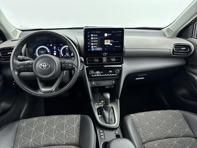 Toyota YARIS Cross 1.5 Hybrid 130 Executive Limited | 360° Camera | Stoel / Stuurwielverwarming | Half lederen bekleding | Parkeersensoren | Elek. Kofferklep |