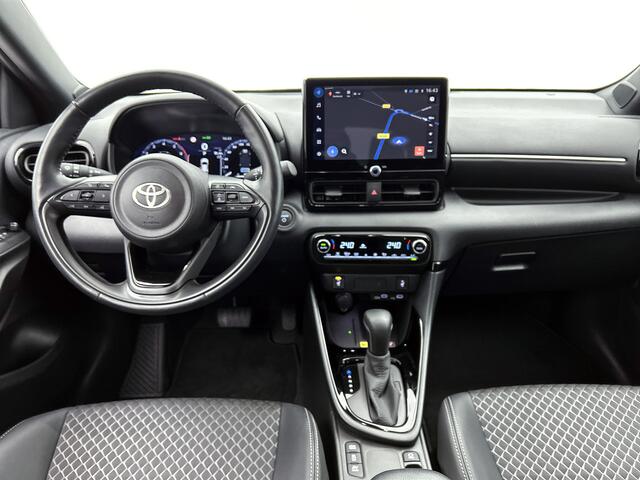 Toyota YARIS 1.5 Hybrid 130 Executive | BTW Voertuig | Stoelverwarming | 1e Eigenaar |