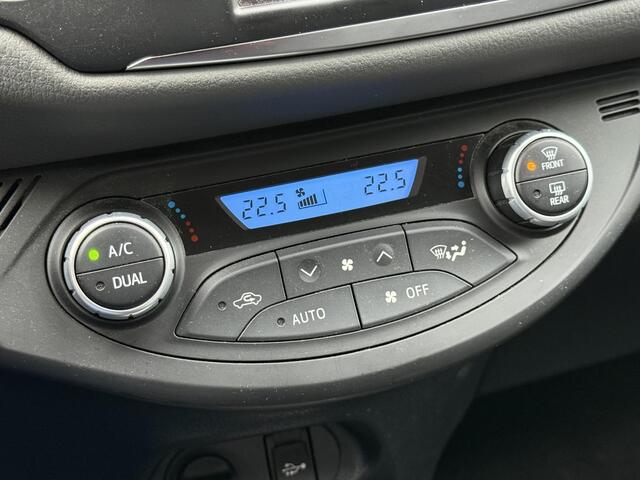 Toyota YARIS 1.5 VVT-i Active / Trekhaak / Automaat / Camera / Climate Control / Weinig Kilometers / Eerste Eigenaar / NAP