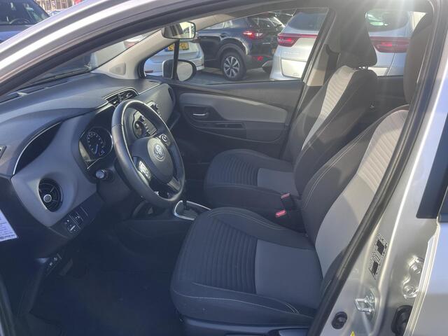 Toyota YARIS 1.5 Hybrid Active Lmv|Camera