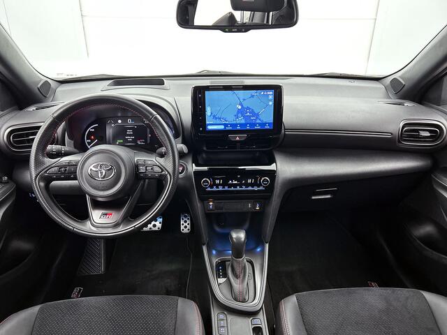 Toyota YARIS Cross 1.5 Hybrid GR Sport | Sportief uitgevoerd | Stoelverwarming | Achteruitrijcamera |