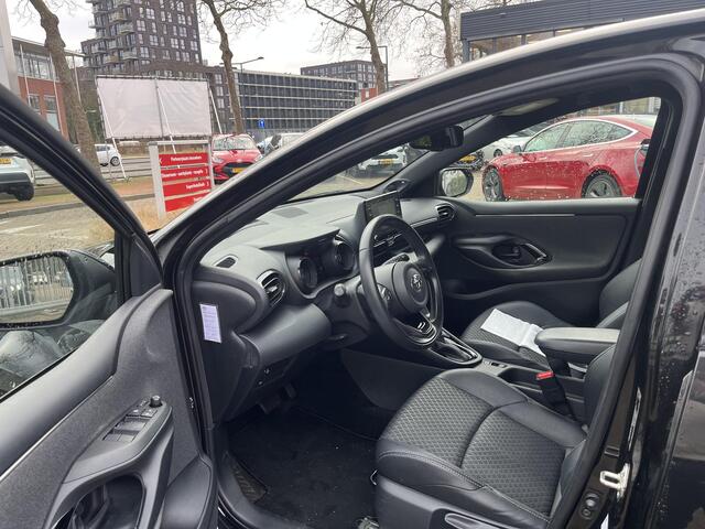 Toyota YARIS 1.5 Hybrid Executive | JBL speakers | Headup display| Leder interieur | Stoelverwarming