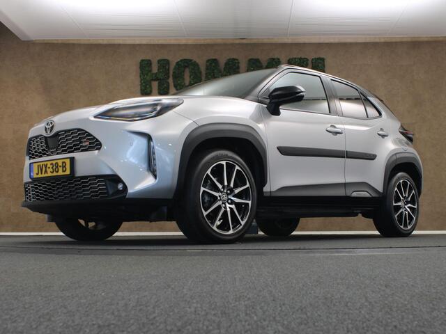 Toyota YARIS Cross 1.5 Hybrid 130 GR SPORT - ADAPTIEVE CRUISE CONTROL - STOELVERWARMING VOORSTOELEN - STUURWIELVERWARMING - DODEHOEKDETECTIE - KEYLESS ENTRY/START - APPLE CARPLAY/ANDROID AUTO - CAMERA - EXTRA GETINT GLAS - PARKEERSENSOREN VOOR + ACHTER - STOOTLIJSTEN