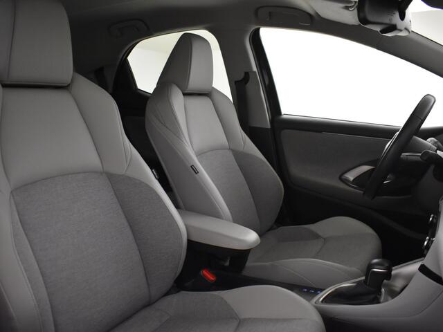 Toyota YARIS 1.5 Hybrid Executive Selection | Bi Tone | Trekhaak | Carplay