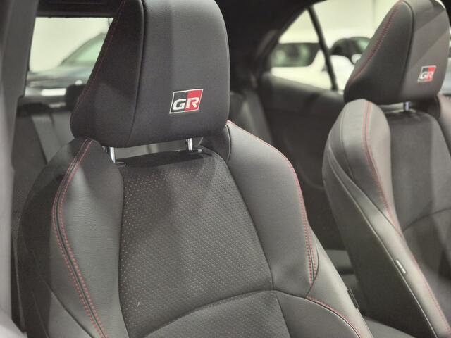 Toyota YARIS Cross 1.5 Hybrid GR Sport Panorama | JBL | HUD | Camera | LED | Etc.