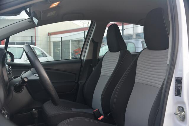 Toyota YARIS 1.5 Hybrid Aspiration | Navigatie | Camera | Automaat | Cruise | Clima | NL auto!! | Onderhoudshistorie aanwezig laatste beurt bij 105000 km