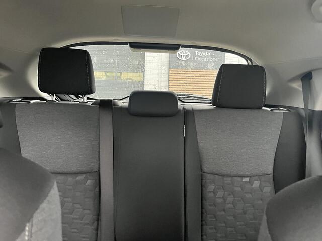 Toyota YARIS 1.5 Hybrid 115 First Edition