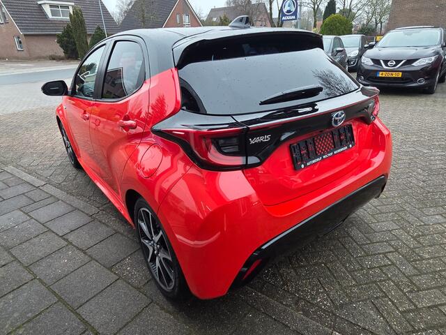 Toyota YARIS 1.5 Hybrid Launch Edition