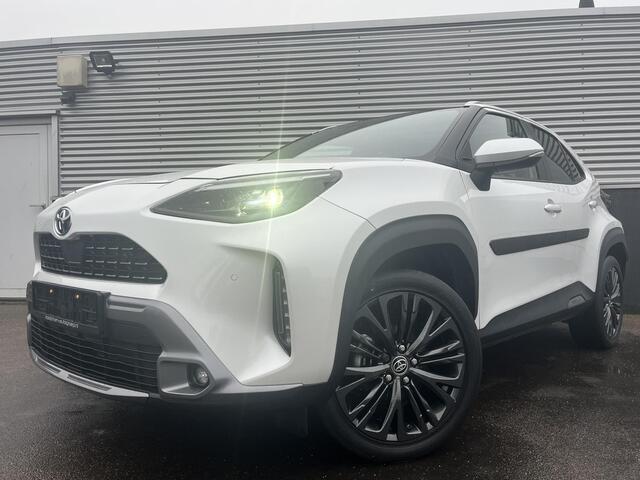 Toyota YARIS Cross 1.5 Hybrid Adventure AWD Panoramadak, Stoelverwarming, HUD, JBL, Elek. achterklep, LMV, LED