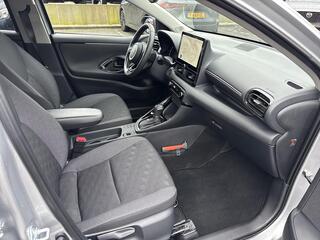 toyota-yaris-1.5-hybrid-115-dynamic