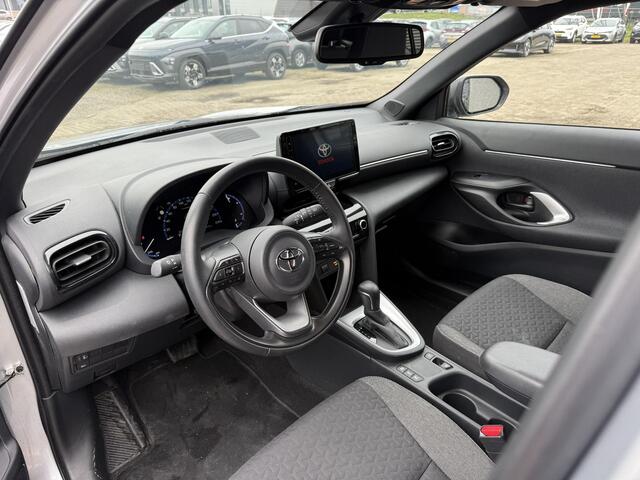 Toyota YARIS Cross 1.5 Hybrid Dynamic **ADAPTIEF CRUISECONTROL/ KEYLESS/ 36 MAANDEN GARANTIE**