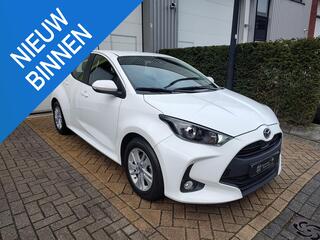 toyota-yaris-hybride-mazda-2-navi-c
