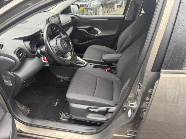 Toyota YARIS 1.5 Hybrid Dynamic | Trekhaak | 1e eigenaar | NAP | Wordt nog gepoetst