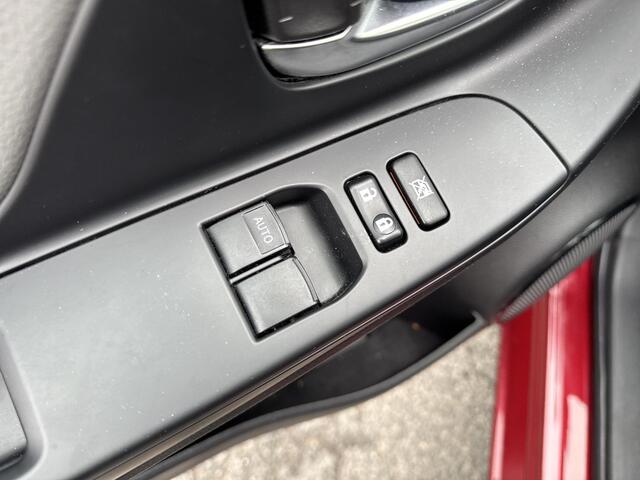 Toyota YARIS 1.5 Hybrid Active | 06-10141018 Voor meer informatie