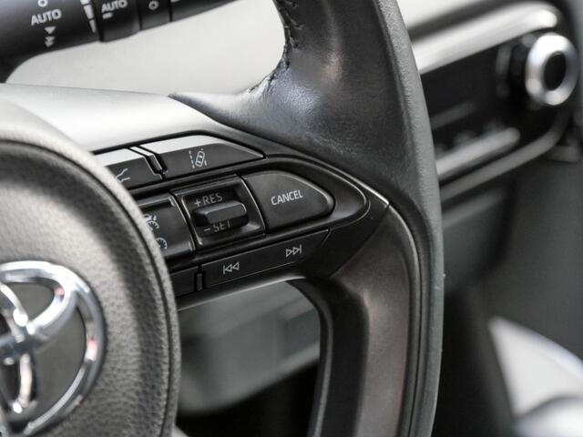 Toyota YARIS 1.5 VVT-i Active Automaat | CAMERA | NAVIGATIE | CARPLAY |