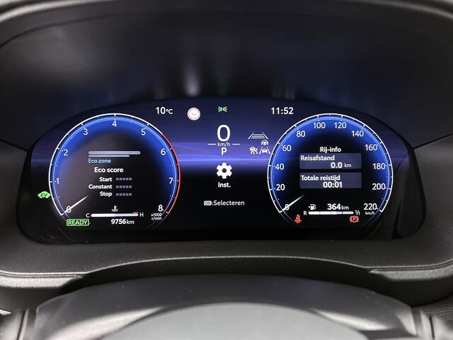 Toyota YARIS Cross 1.5 Hybrid 130 Executive | Zeer luxe uitvoering | Blindspot | Stoelverwarming | Facelift Model | Stuur + Voorruit verwarming |