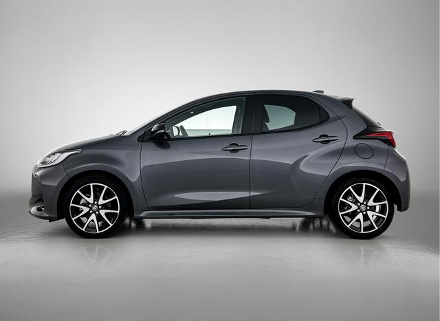 Toyota YARIS 1.5 Hybrid Executive | 1e Eigenaar | NIEUW GELEVERD & ONDERHOUDEN | Stoelverwarming | PDC | Blindspot |