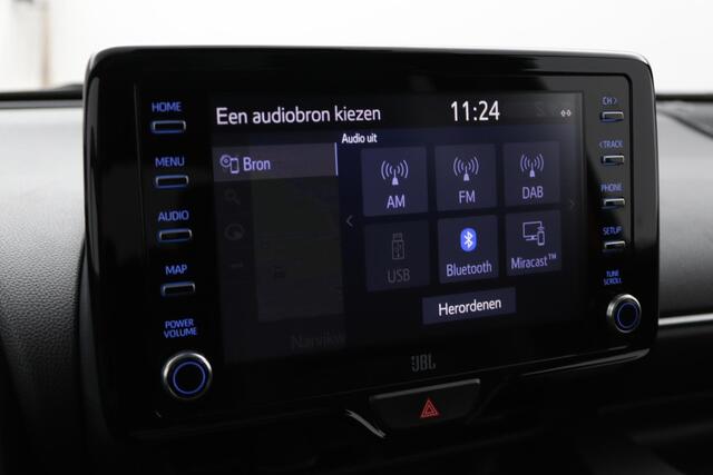 Toyota YARIS 1.5 Hybrid Executive | Navigatie | Stoel en stuurverwarming | Panoramadak | Leder-stof bekleding |