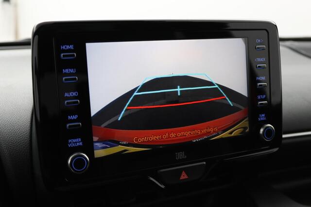 Toyota YARIS 1.5 Hybrid Executive | Navigatie | Stoel en stuurverwarming | Panoramadak | Leder-stof bekleding |