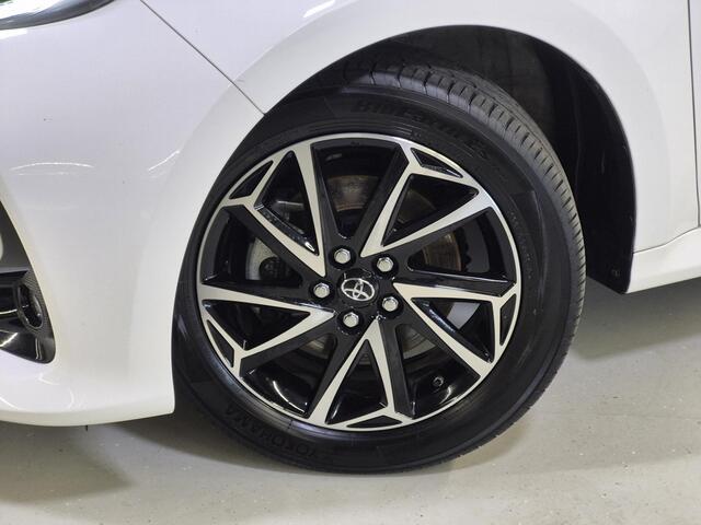 Toyota YARIS 1.5 Hybrid Dynamic | Trekhaak afneembaar | Keyless | Carplay | LED | Dealeronderhouden |