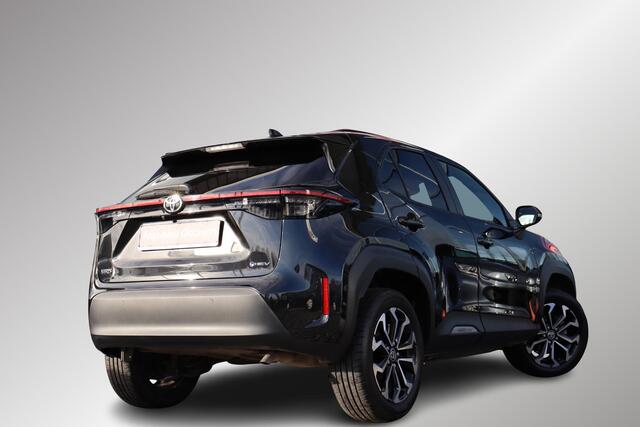 Toyota YARIS Cross 1.5 Hybrid 115 Dynamic Limited, Apple Carplay, Android Auto, Stoel, Stuurverwarming, Parkeersensoren, Parkeercamera, Keyless Entry.