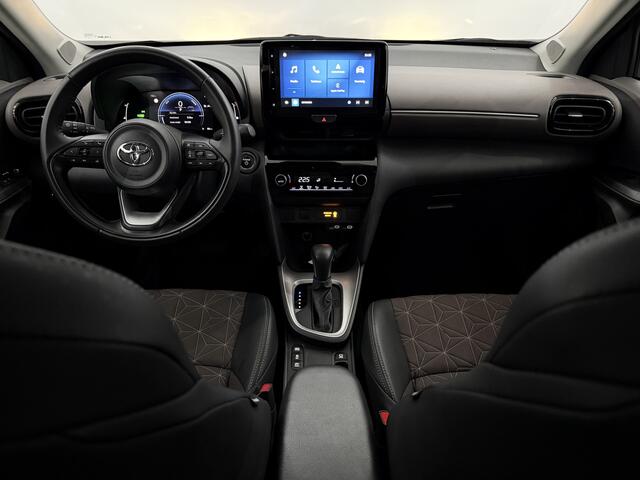 Toyota YARIS Cross 1.5 Hybrid 115 First Edition Camera, Half leder, Apple carplay, Keyless start, Rijstrook correctie, Cruise control, 2 jaar garantie