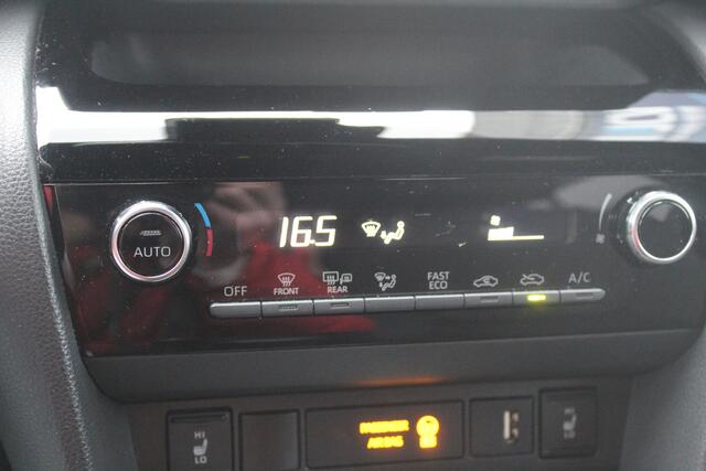 Toyota YARIS Cross 1.5 Hybrid Dynamic Team D Keyless start-stop l Stuur- en stoelverwarming l Parkeercamera l Apple carplay/ Android auto l Dode hoek detectie