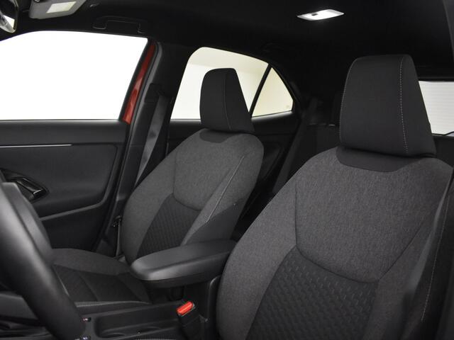 Toyota YARIS Cross 1.5 Hybrid 130 Team D | Blind Spot | PDC | Stoelverwarm. |