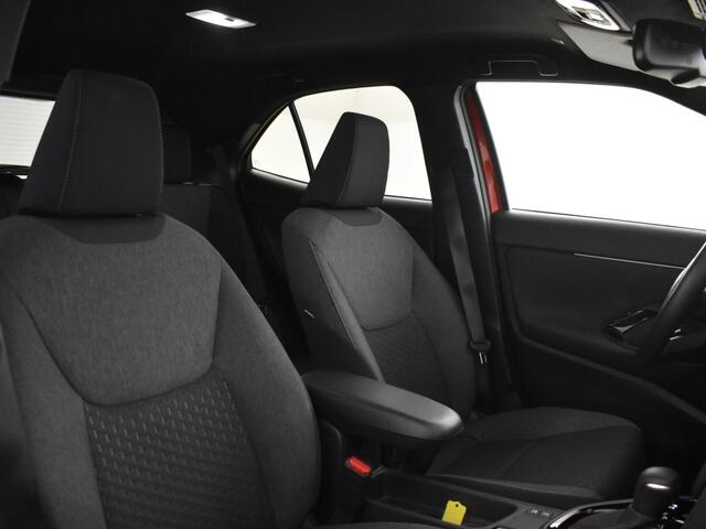 Toyota YARIS Cross 1.5 Hybrid 130 Team D | Blind Spot | PDC | Stoelverwarm. |