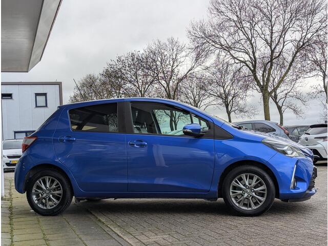Toyota YARIS 1.5 VVT-i Dynamic | Automaat | Cruise control | Climate control | Camera | Navi | Keyless