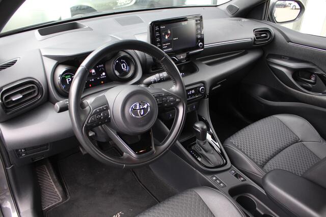 Toyota YARIS 1.5 Hybrid Executive Bi-tone kleur I Leder I Head up I Applecarplay I LED koplampen