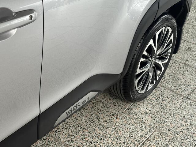 Toyota YARIS Cross 1.5 Hybrid Executive Panoramadak | Camera | HUD